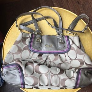 Coach purse. Great condition!